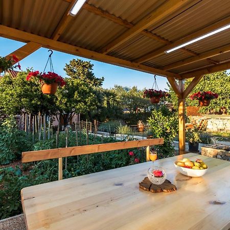 Vacation House Orange Veli Lošinj 外观 照片