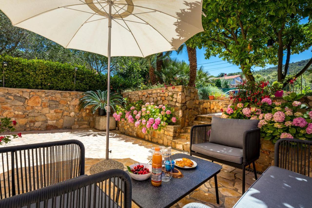 Vacation House Orange Veli Lošinj 外观 照片