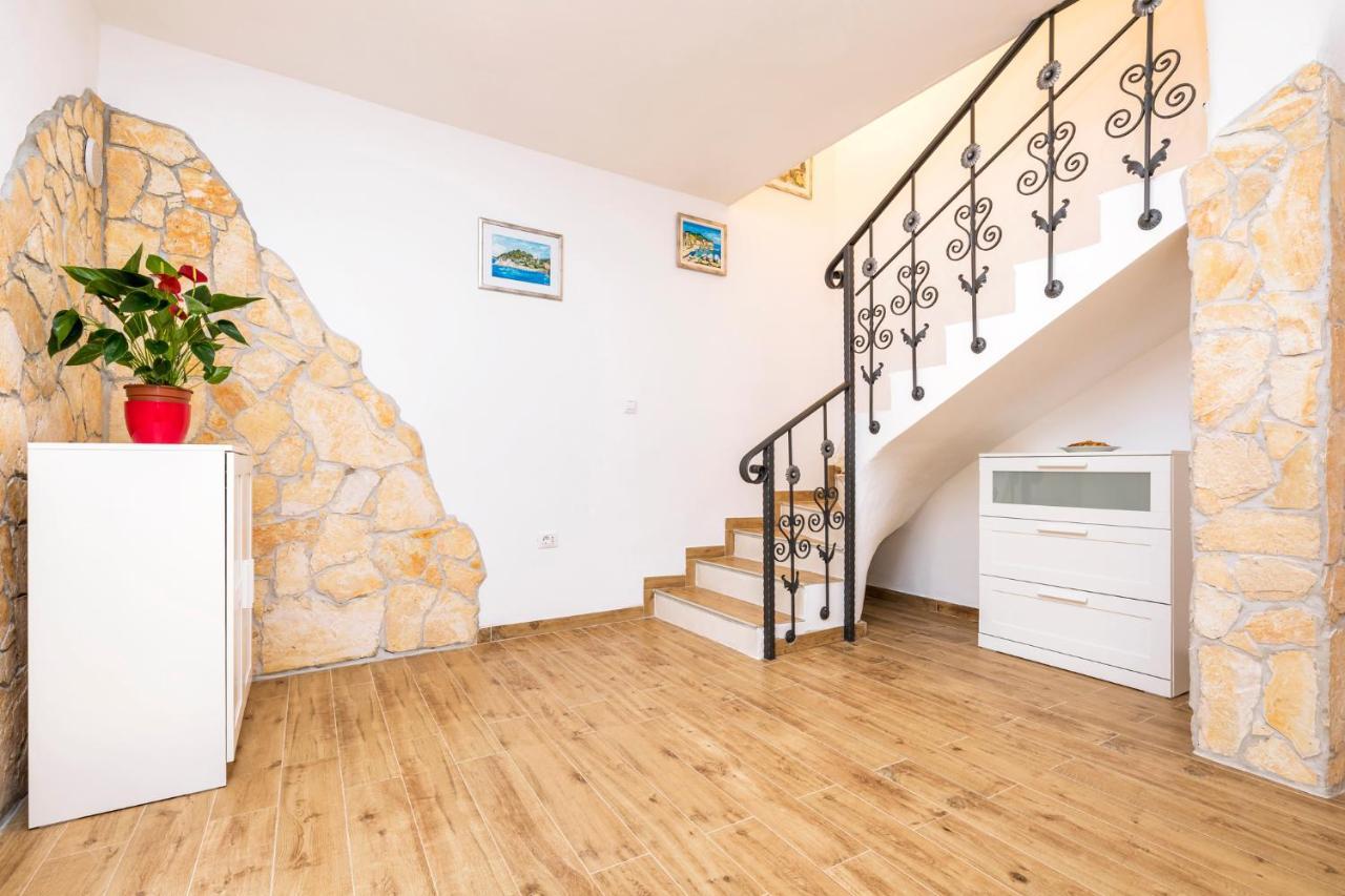 Vacation House Orange Veli Lošinj 外观 照片